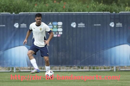 半岛体育-法甲赛季重要更新汇总：赛程、积分榜与规则变化